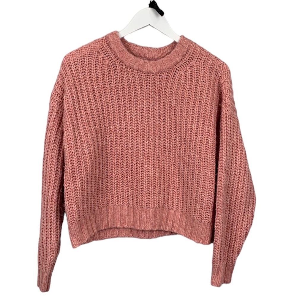 American Eagle Pink Long Sleeve Knit Slouchy Cropped Sweater Size Medium